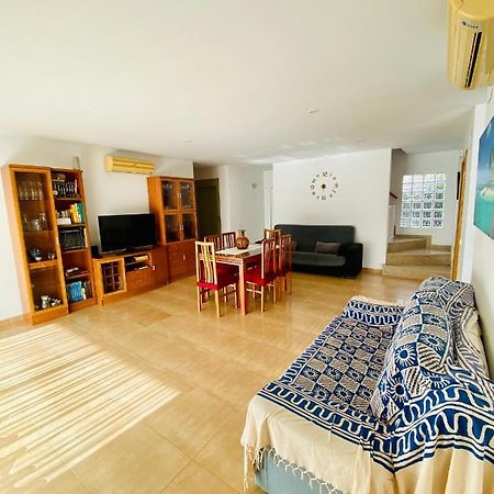 Villa Sant Rafel Кембрилс Екстериор снимка