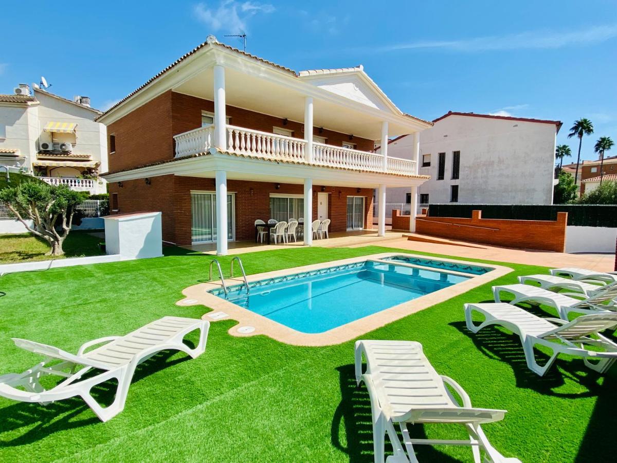 Villa Sant Rafel Кембрилс Екстериор снимка