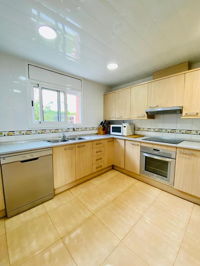 Villa Sant Rafel Кембрилс Екстериор снимка